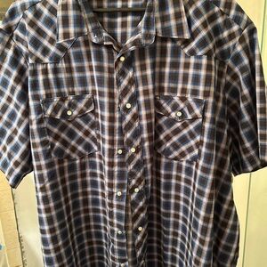 Wrangler Men's Navy and White Plaid Button Down Shirt